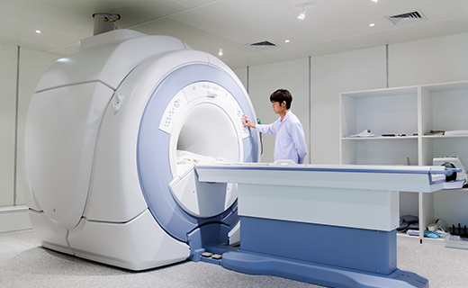 正確な診断と負担の少ない治療